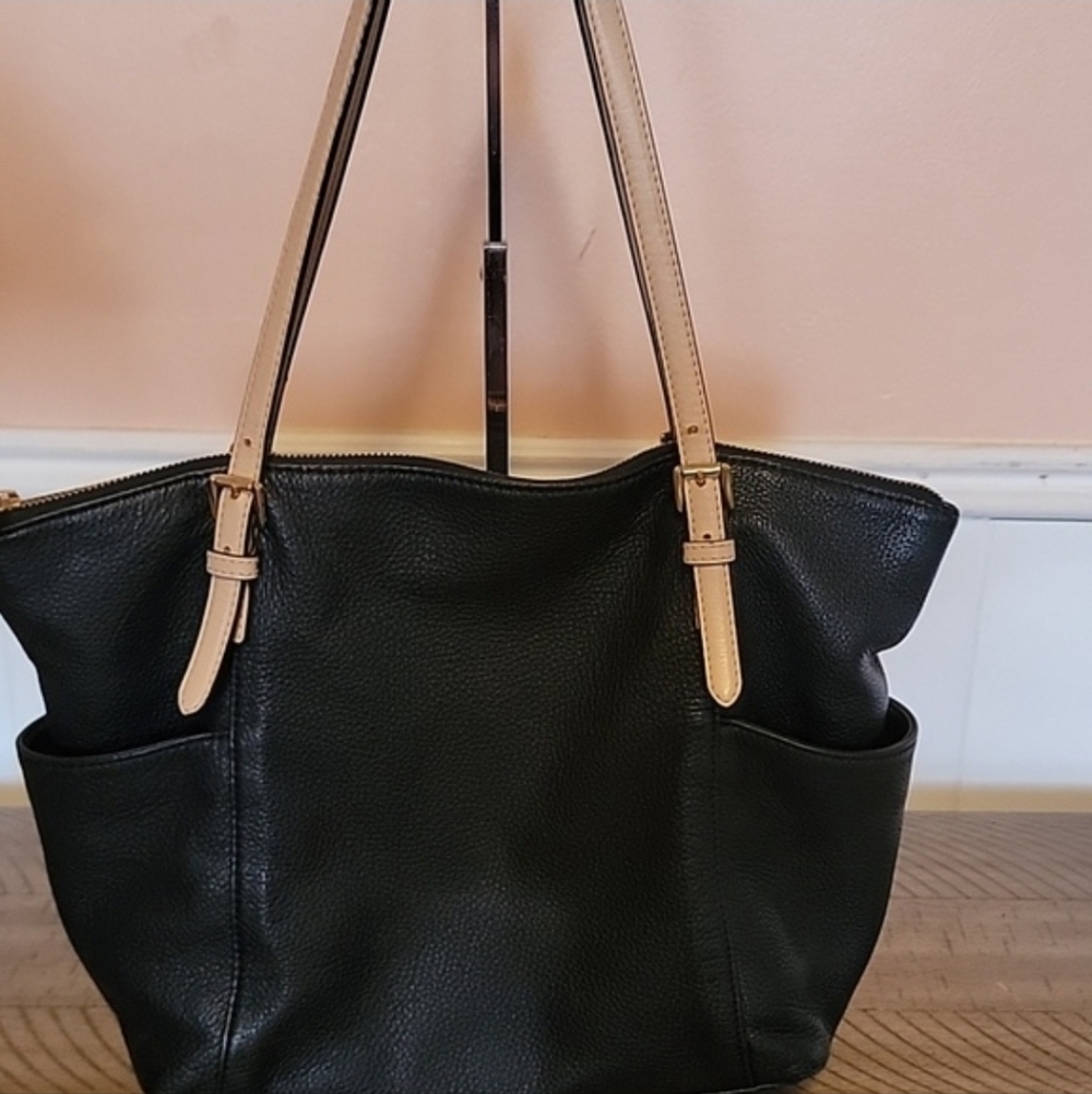 Michael Kors Jet Set Black Pebbled Leather Tote Handbag - Picture 2 of 9
